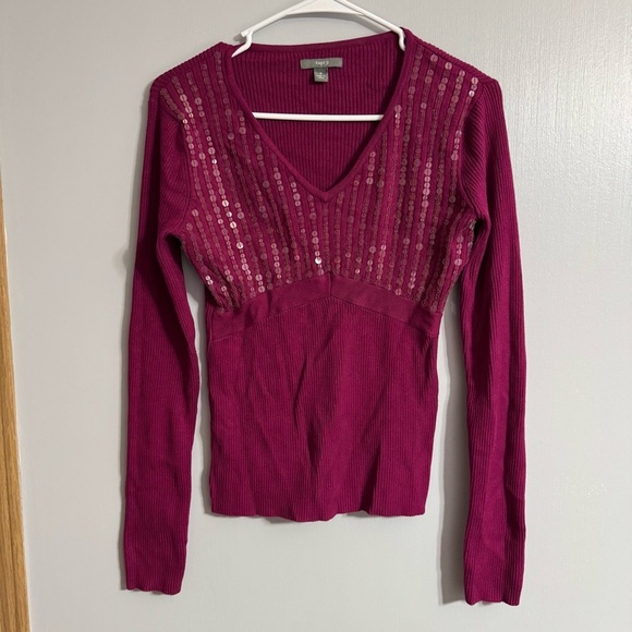 Apt. 9 Fuchsia Sequin V-Neck Blouse Size Small - Picture 1 of 8